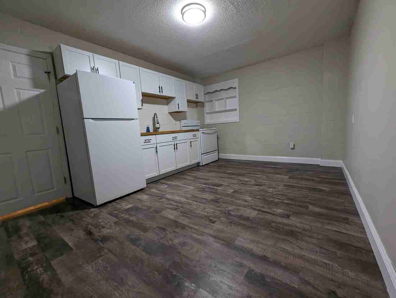 702 South Roche Street - Photo 4 of 7