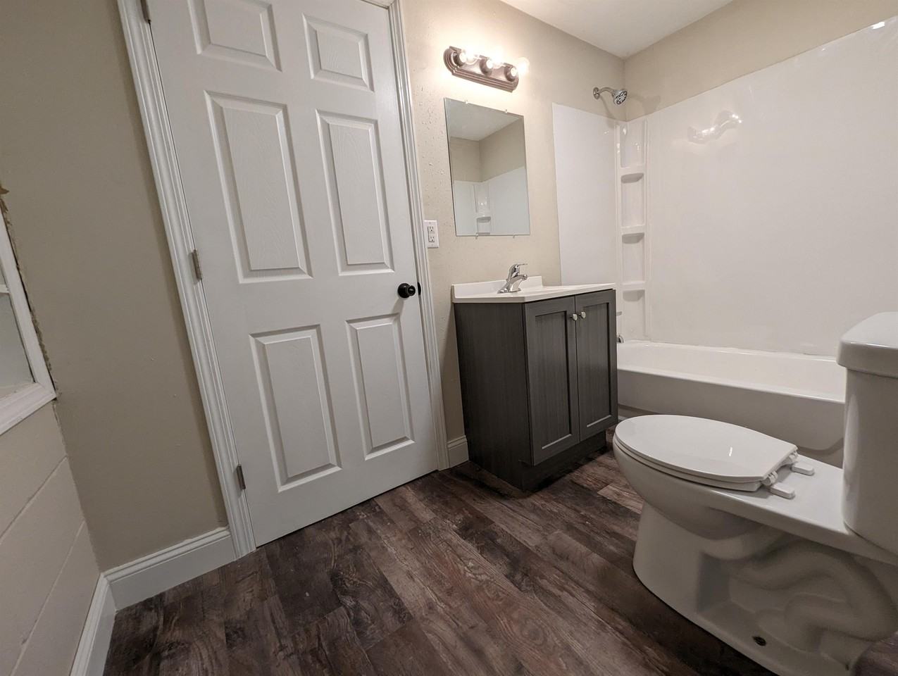 702 South Roche Street - Photo 5 of 7