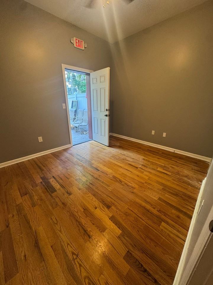 267 Doctor Martin Luther King Junior Boulevard - Photo 3 of 8