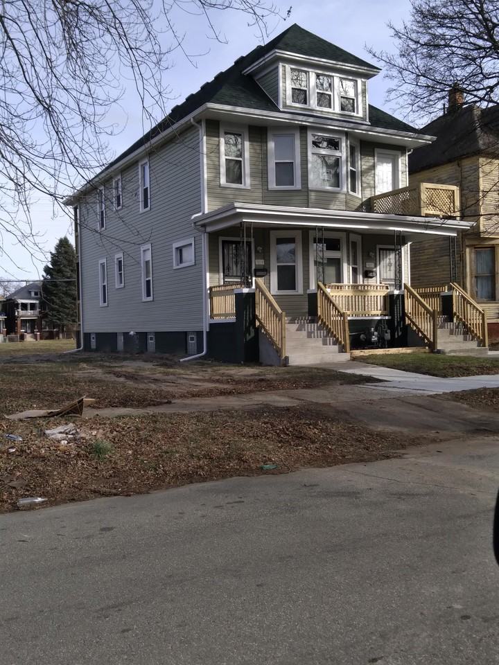 3032 Hurlbut Street-Upper - Photo 2 of 18