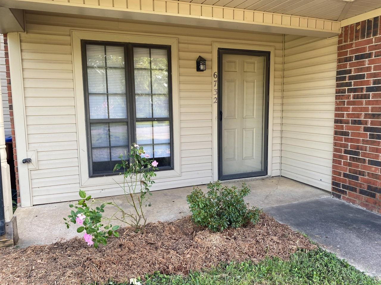 6732 South Jackson - Photo 3 of 27