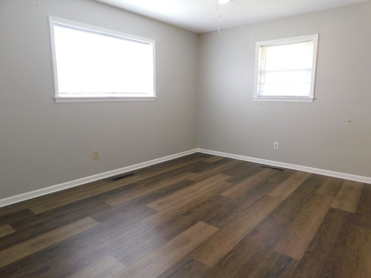 7800 Meadow Dr - Photo 7 of 11