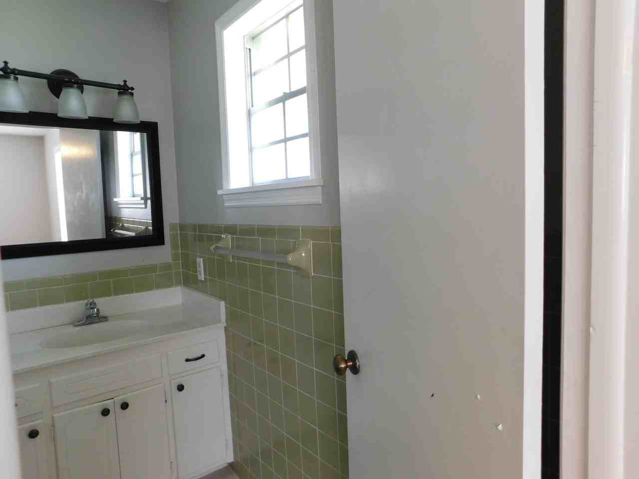 7800 Meadow Dr - Photo 7 of 9