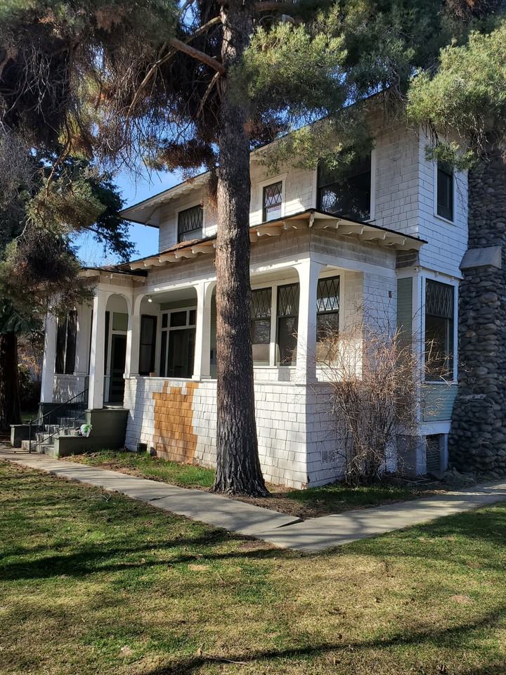 711 N Pine - Photo 7 of 34
