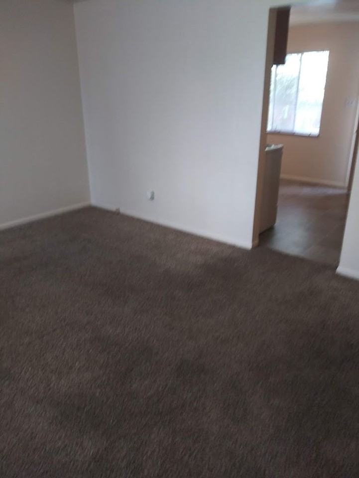 8319 West 16th Place