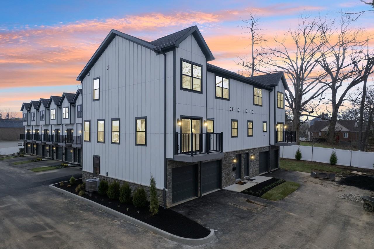 4482 Butterfield Place - Photo 2 of 31