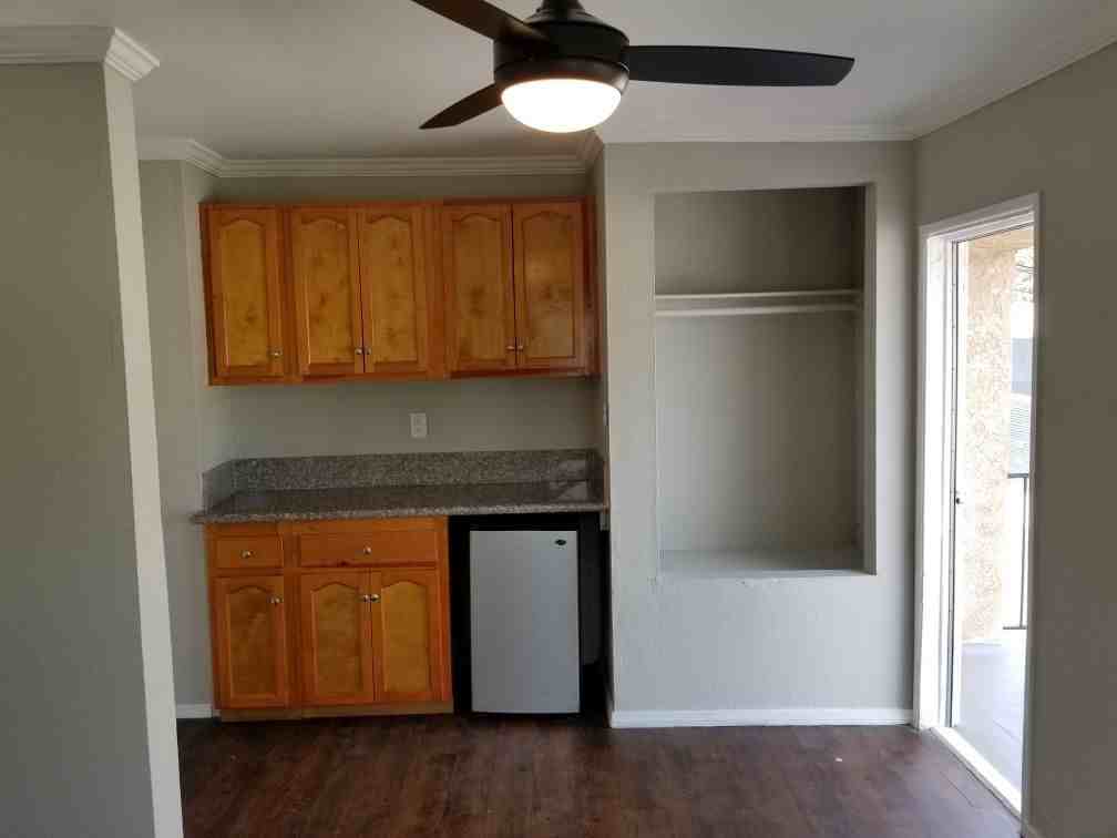 1902 Pacific Avenue #5 - Photo 7 of 16