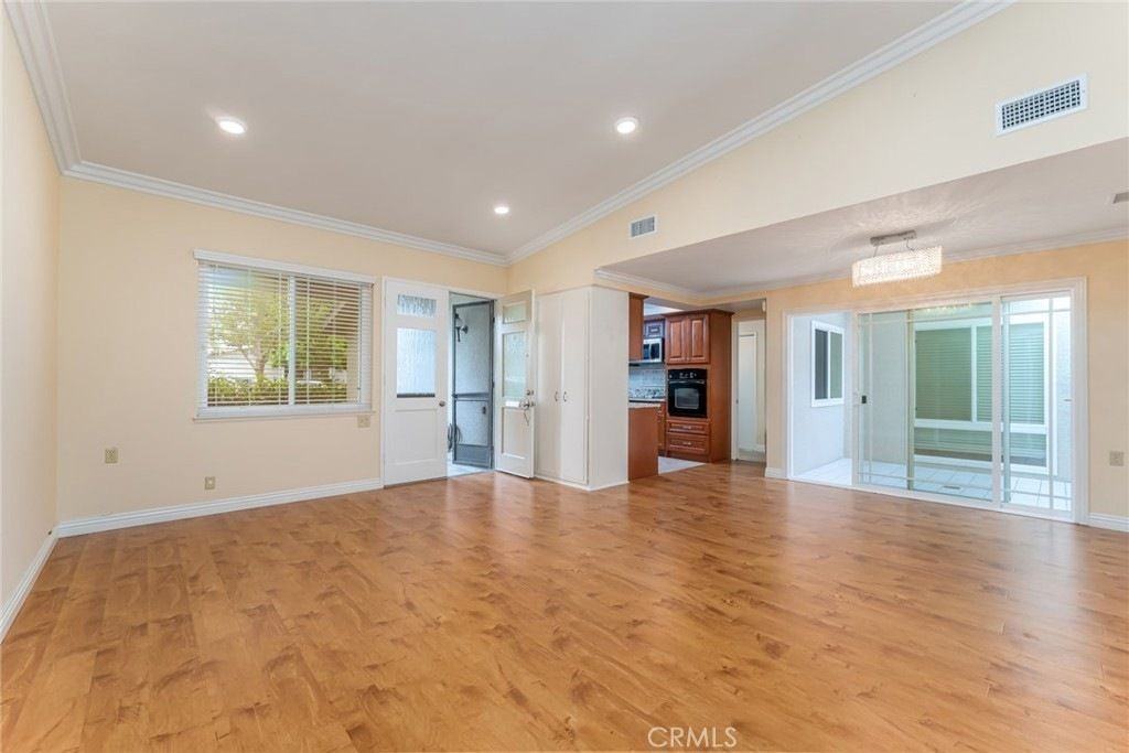 707 Avenida Majorca ##G - Photo 4 of 17