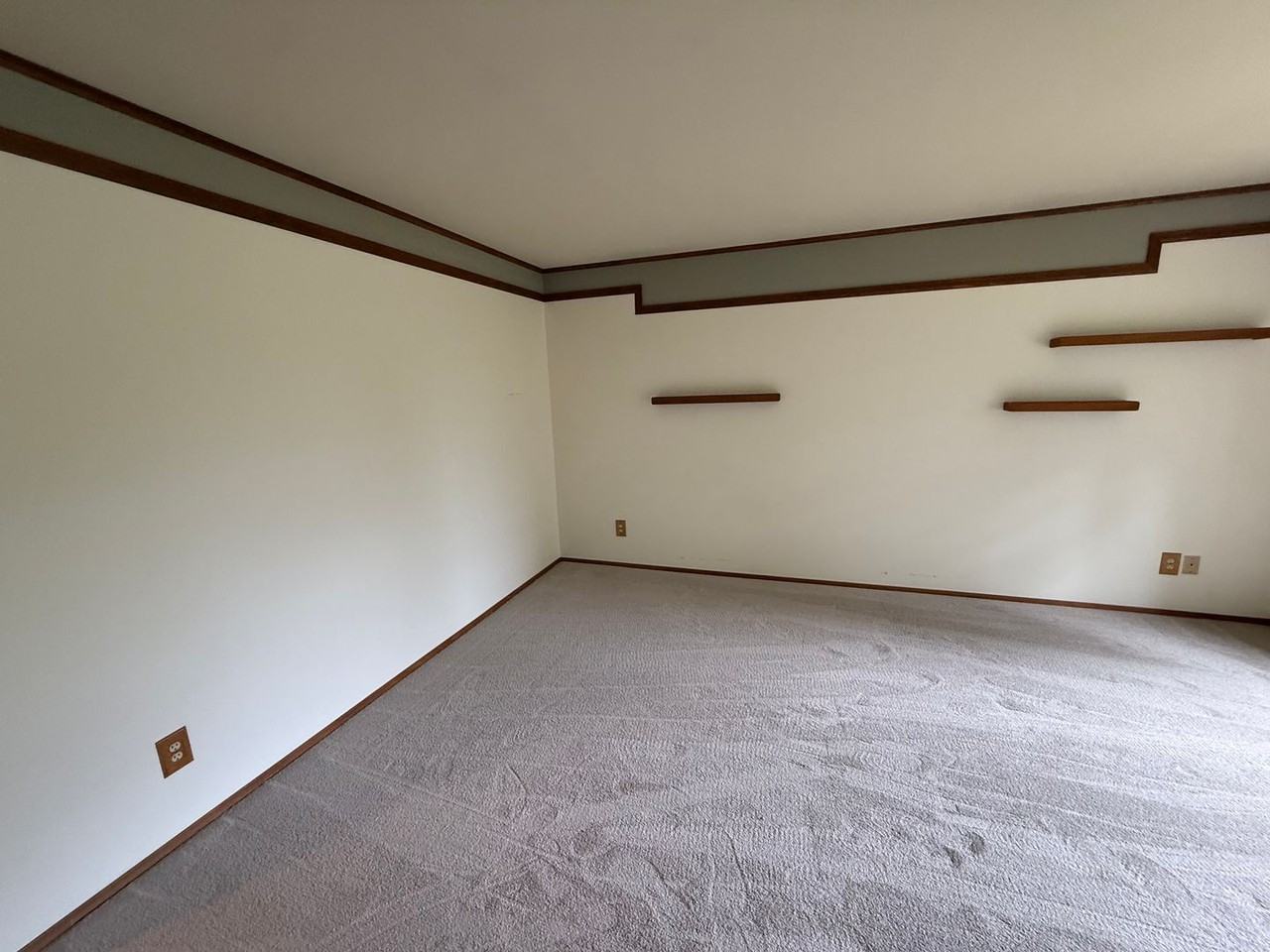 10115 63rd Pl W - Photo 7 of 28