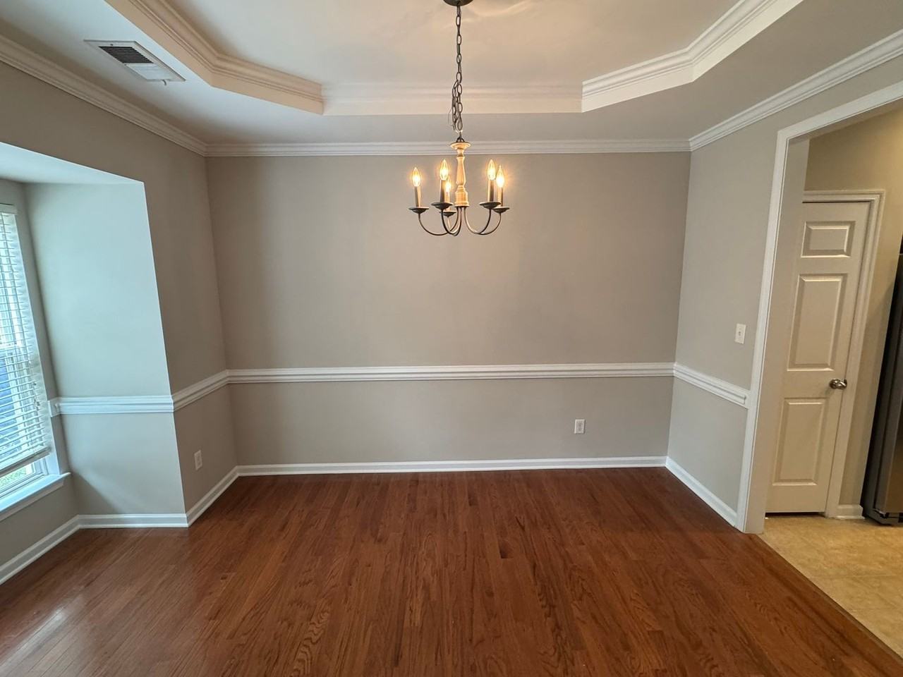 152 N Arcadian Way - Photo 2 of 25