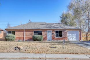 842 Troy St - Photo 1 of 1