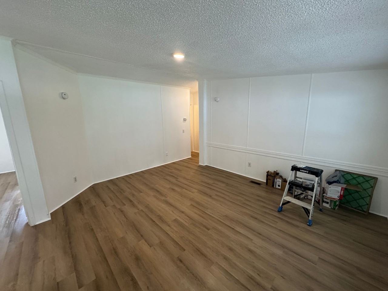 318 S 1st St - Photo 2 of 15