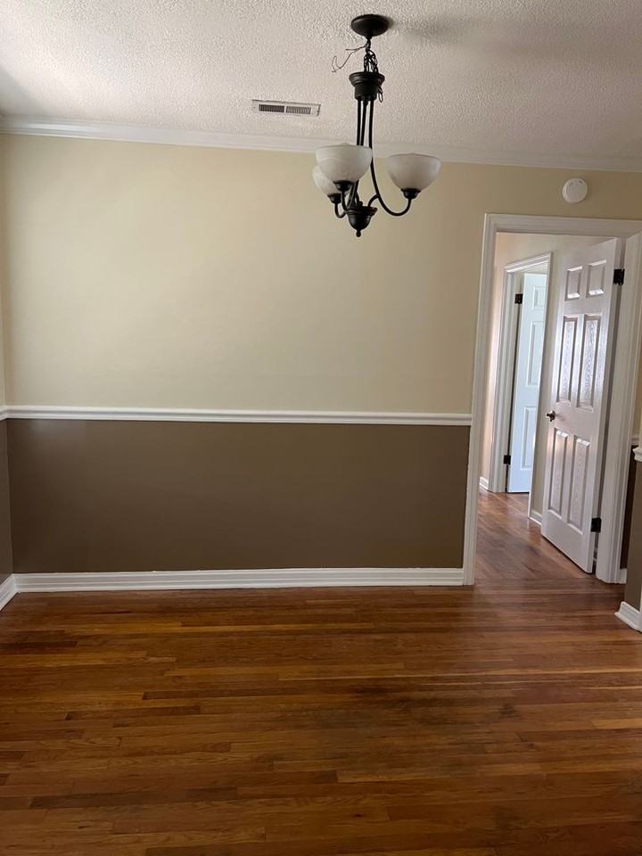 4026 Peachtree St - Photo 4 of 10