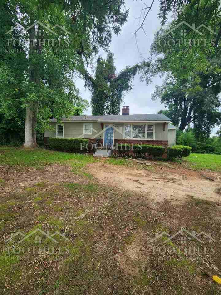 204 North St - Photo 2 of 17