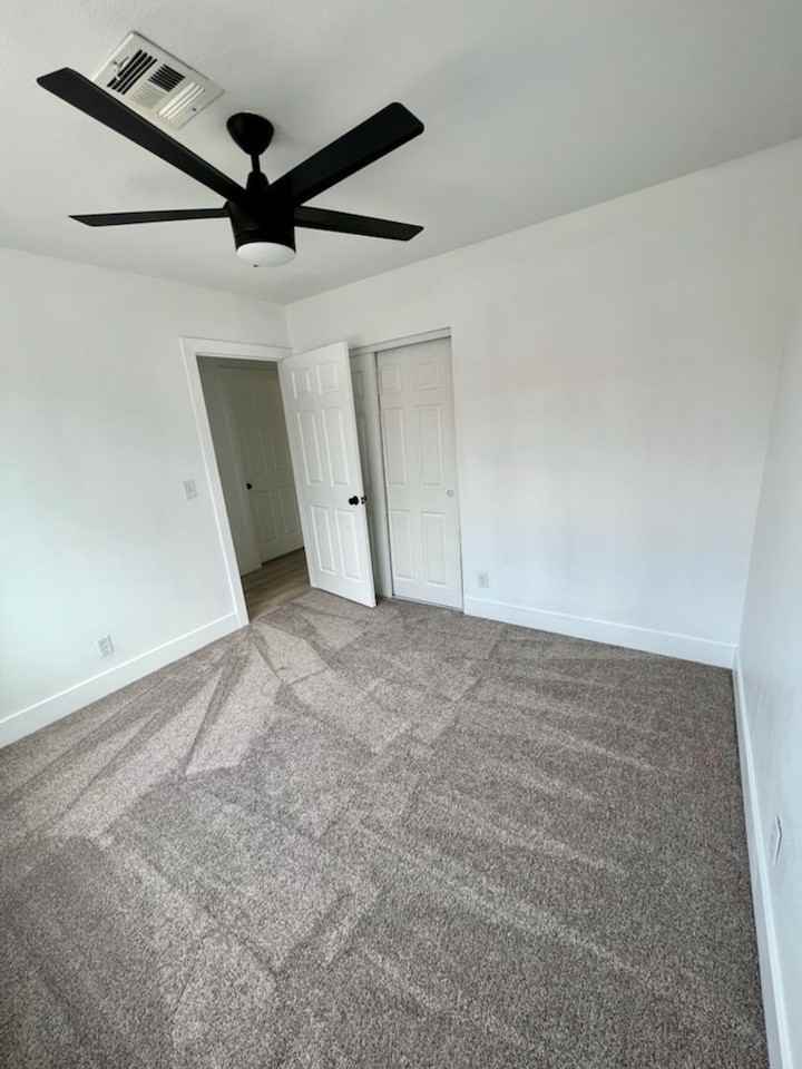 340 Clover Glen Ct - Photo 2 of 12