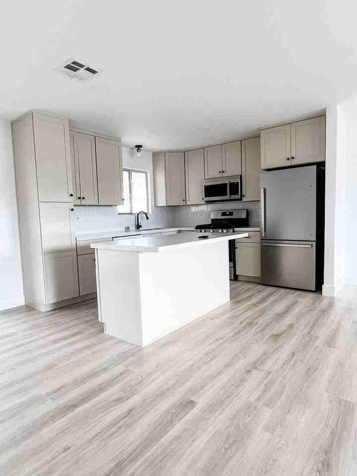 340 Clover Glen Ct - Photo 3 of 12