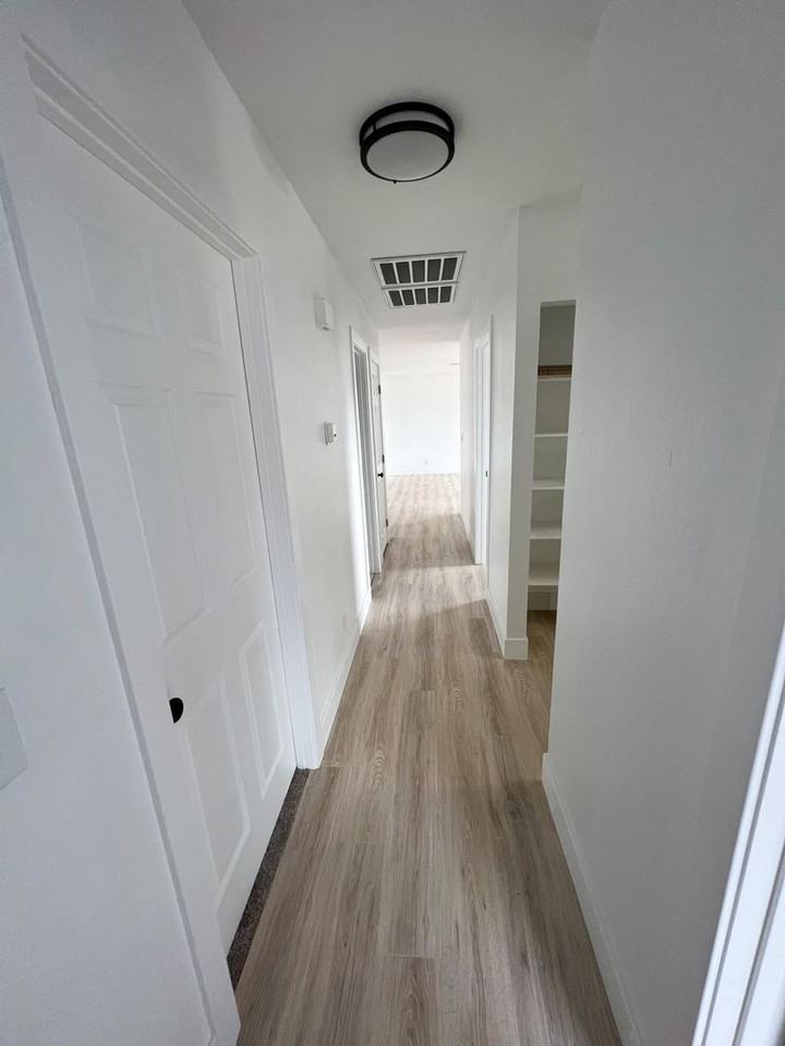 340 Clover Glen Ct - Photo 5 of 12