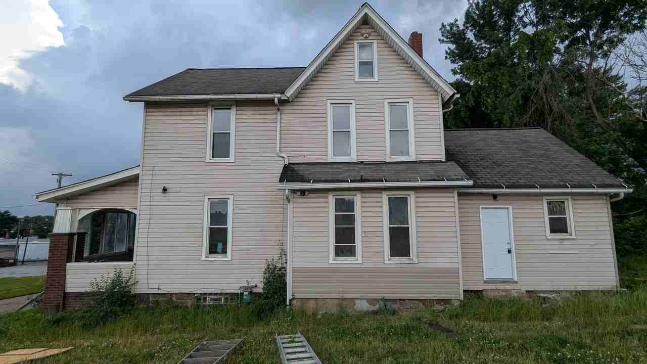 1111 2nd St Nw - Photo 2 of 39