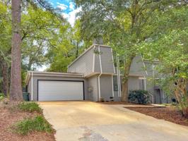 featured image of 3735 Donovan Dr