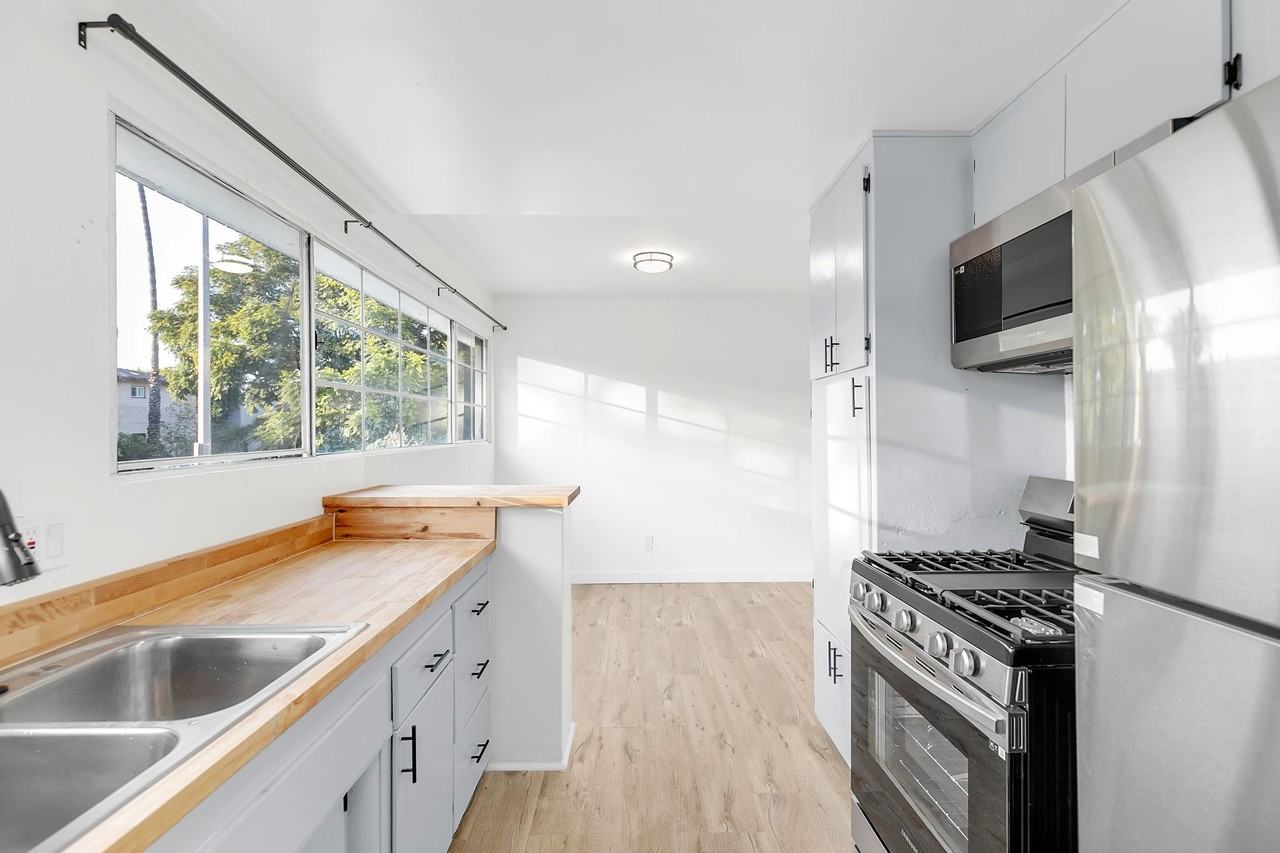 3934 Gibraltar Ave #9 - Photo 3 of 17