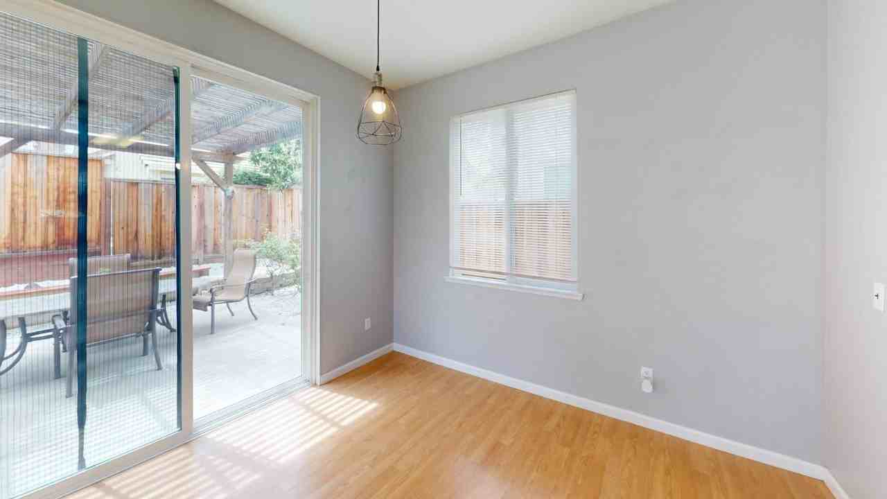 1032 Twinbridge Ct - Photo 2 of 15
