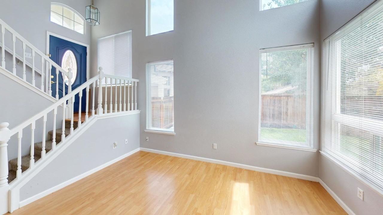 1032 Twinbridge Ct - Photo 3 of 15