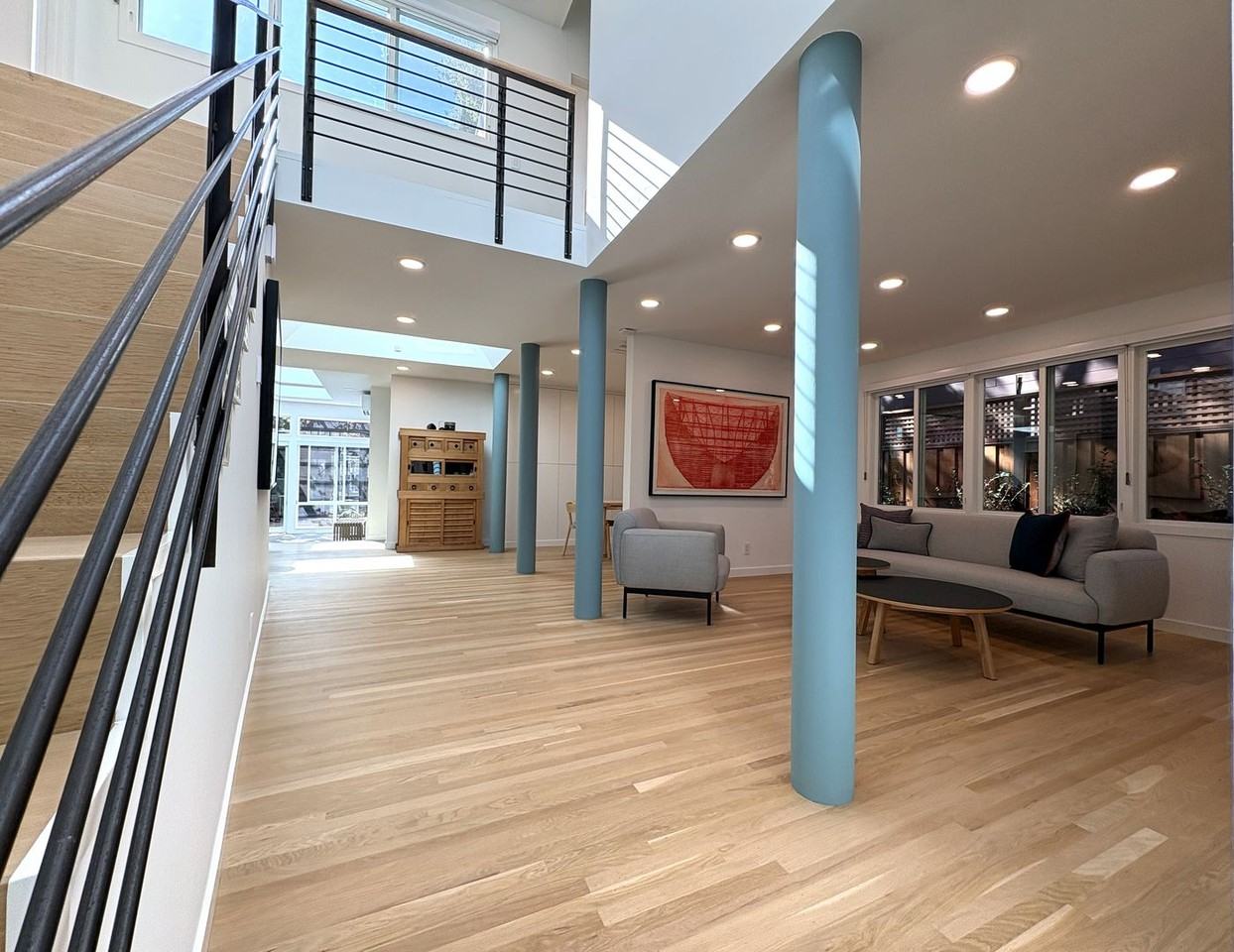 865 College Ave - Photo 5 of 40