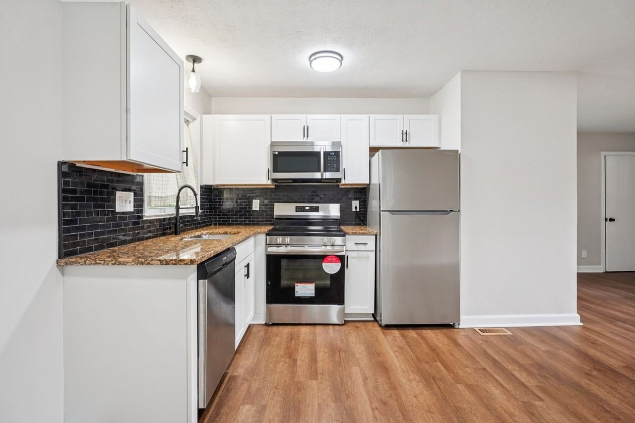 628 Mclamb Dr - Photo 4 of 29