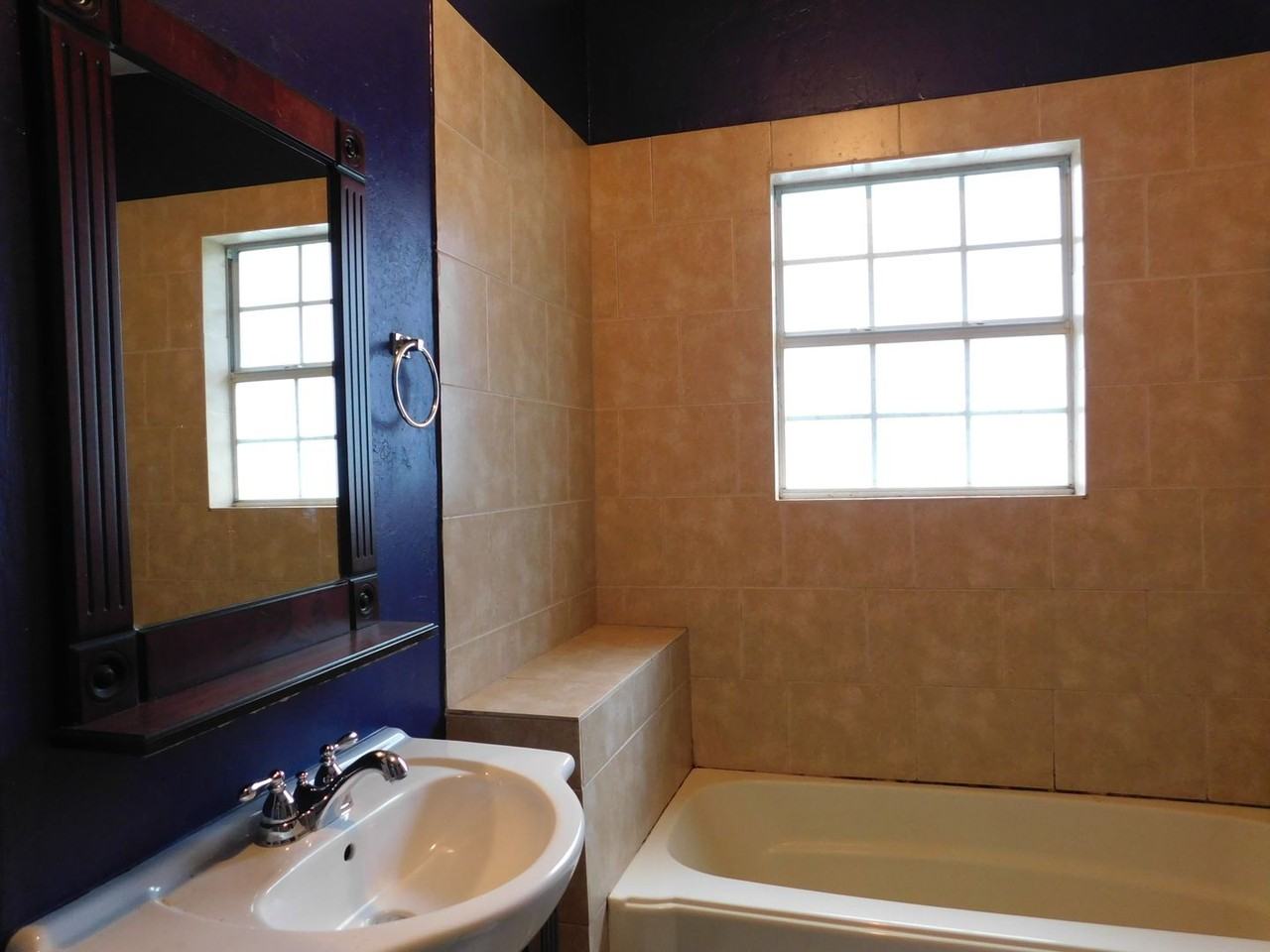 616 N 47th St - Photo 7 of 8