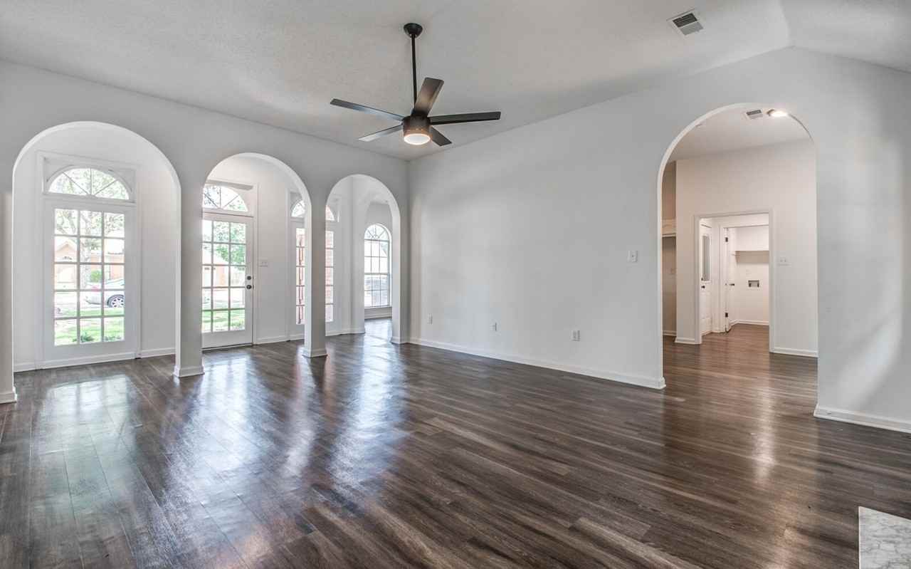 5624 Annandale Dr - Photo 7 of 50