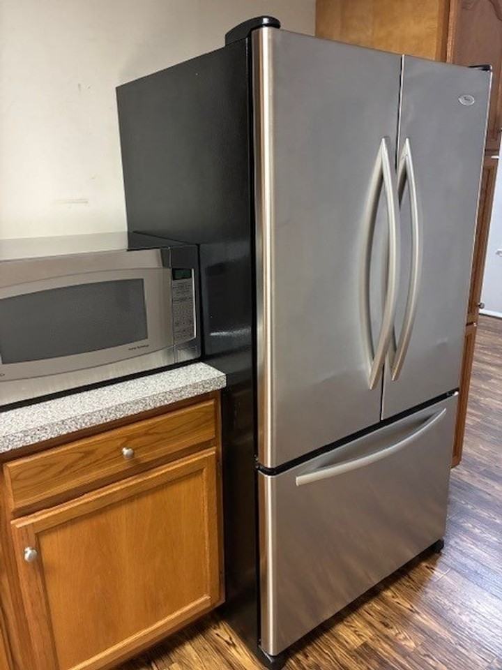 206 Calvert Dr - Photo 3 of 28