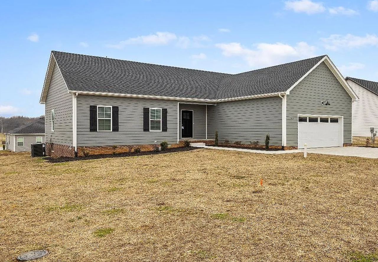 1112 Andover Dr - Photo 2 of 23