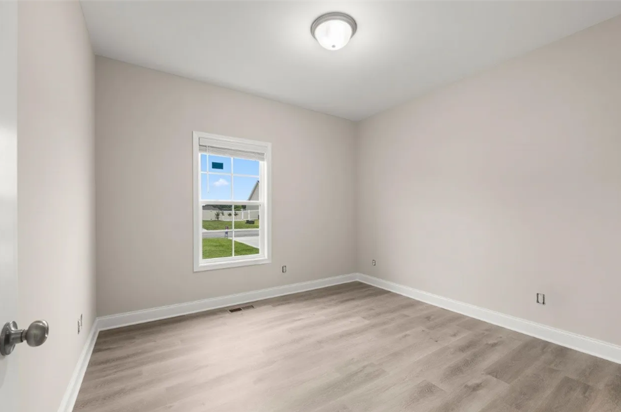 1102 Andover Dr - Photo 7 of 8