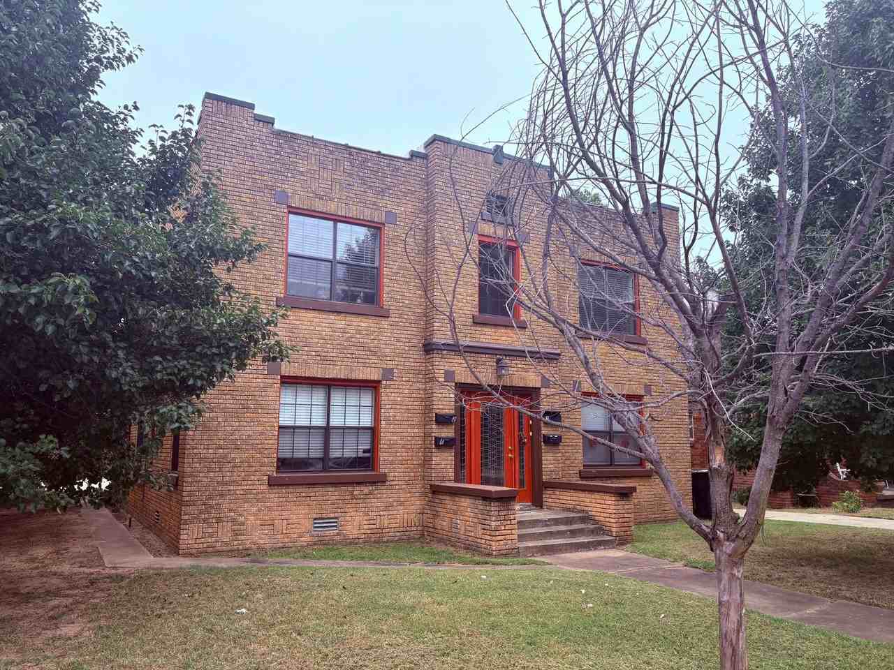 2600 Nw 12th St - Photo 2 of 17