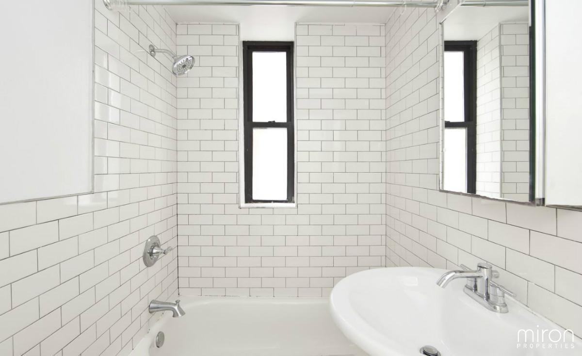 Madison St #G1 - Photo 3 of 7