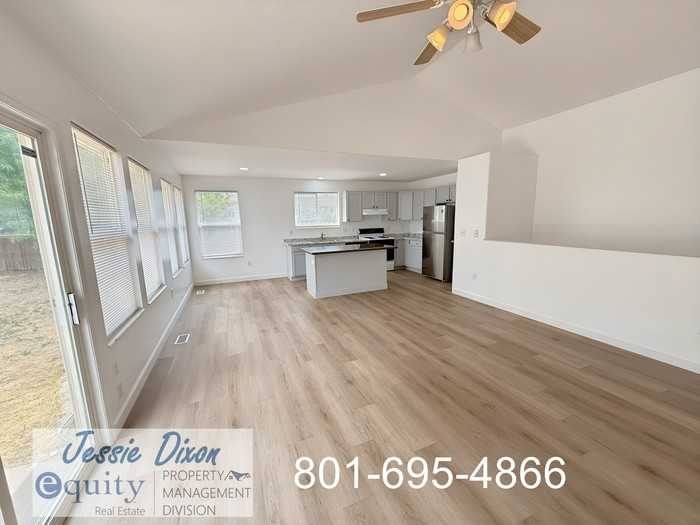 108 W Oaks Dr - Photo 2 of 35