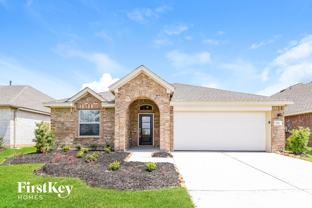 712 Scenic Lake Dr - Photo 1 of 1