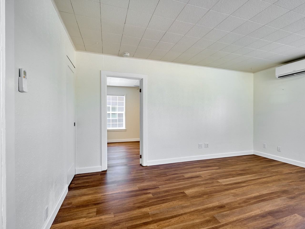 1212 Alder Dr Ne #NA - Photo 6 of 17