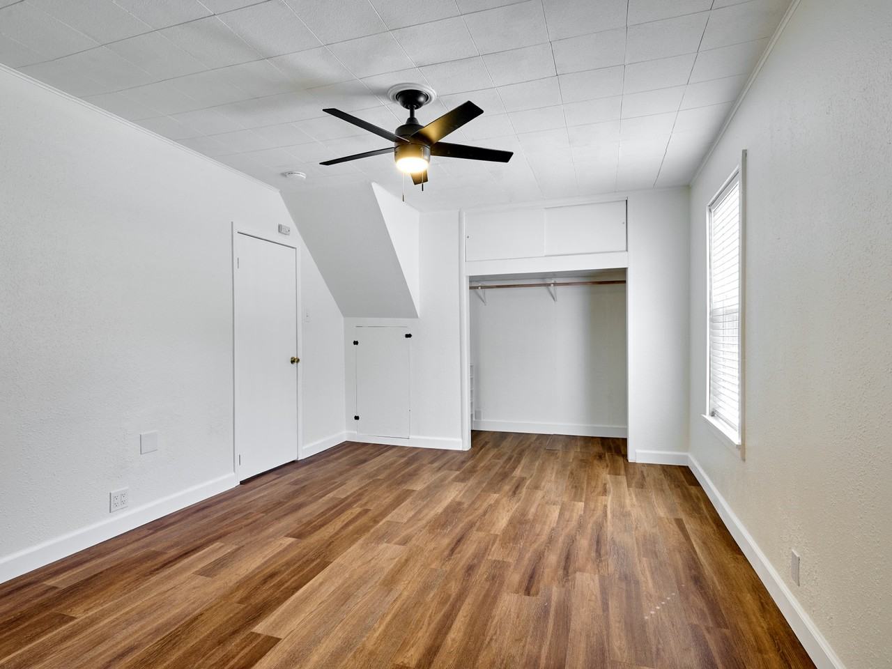 1212 Alder Dr Ne #NA - Photo 7 of 17