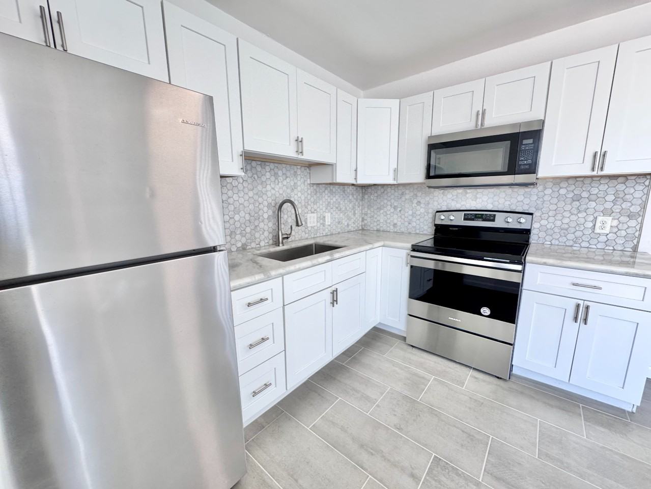 402 N 10th St #7 - Photo 5 of 42