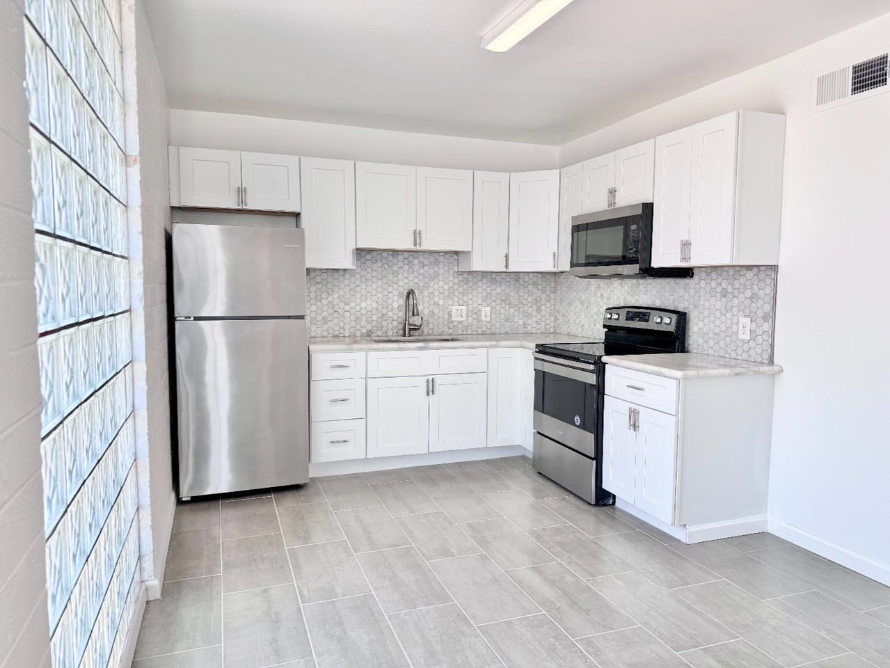 402 N 10th St #7 - Photo 6 of 42