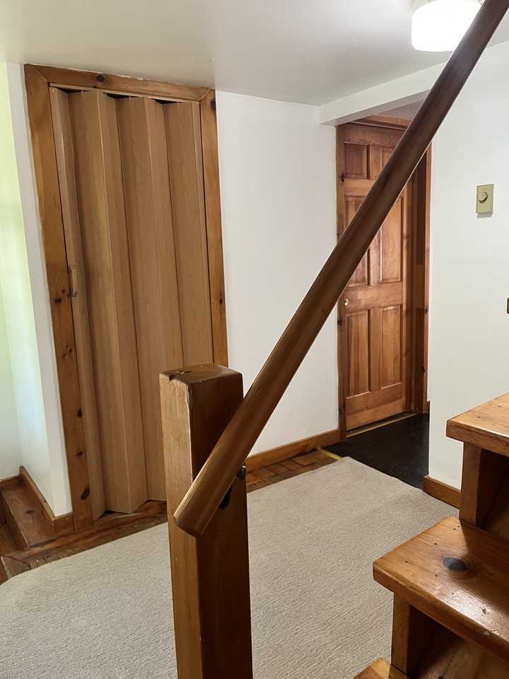 17 Horicon Ave #B - Photo 3 of 16