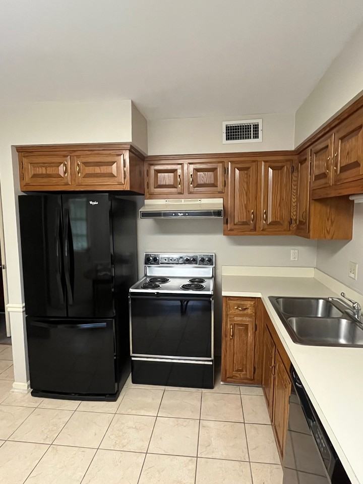 2139 Acklen Ave #F - Photo 6 of 23