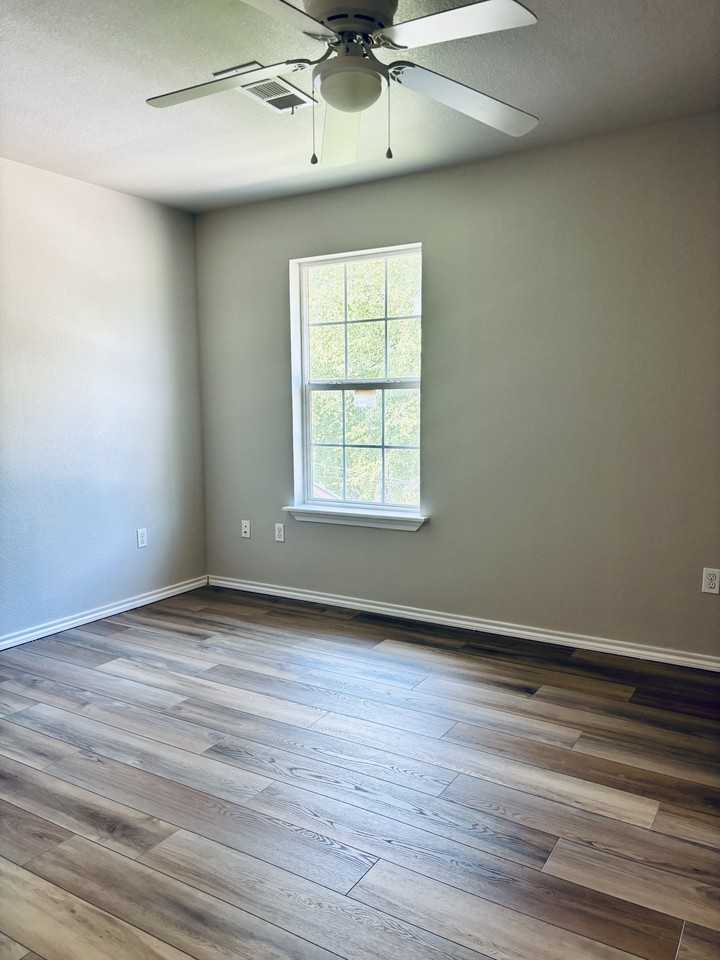 1502 North 9th Avenue #A - Photo 6 of 7