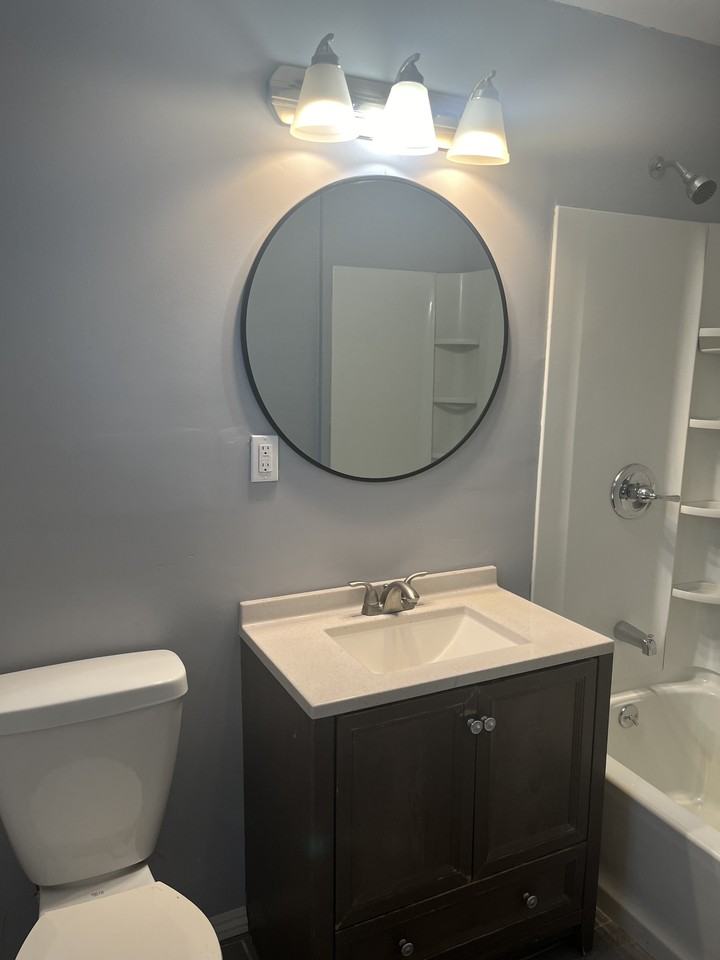 5988 Greenfield Ave #NA - Photo 4 of 5