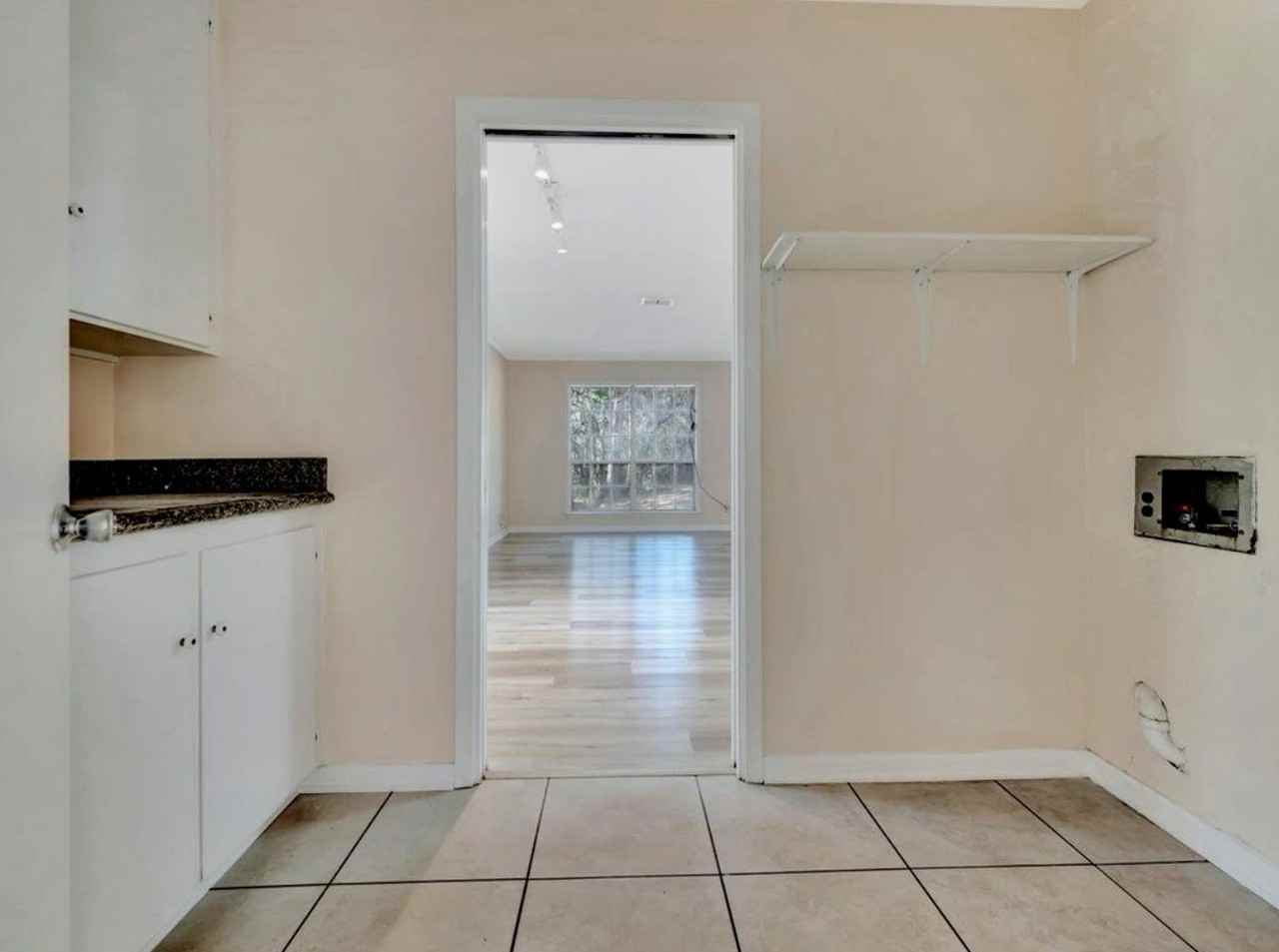 1529 Shelton Dr #NA - Photo 3 of 19