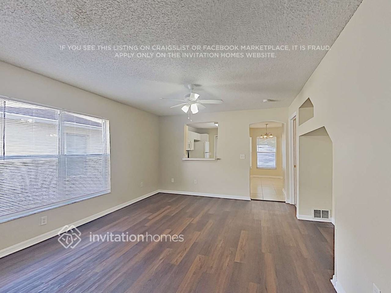 28537 Seashell Ct - Photo 5 of 16