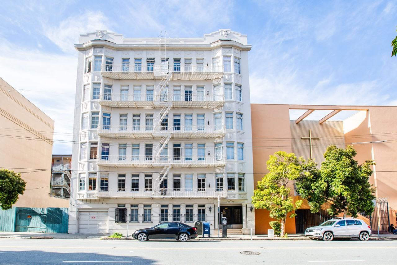 250 Fell - Photo 2 of 4