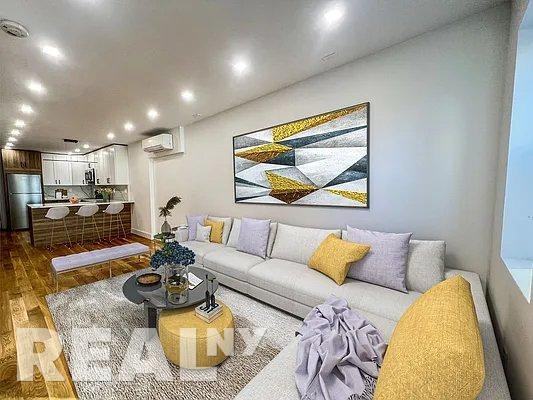 E 12th St #2E - Photo 2 of 8