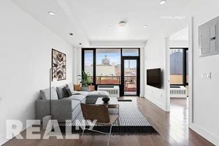 E 8th St #7A - Photo 1 of 1